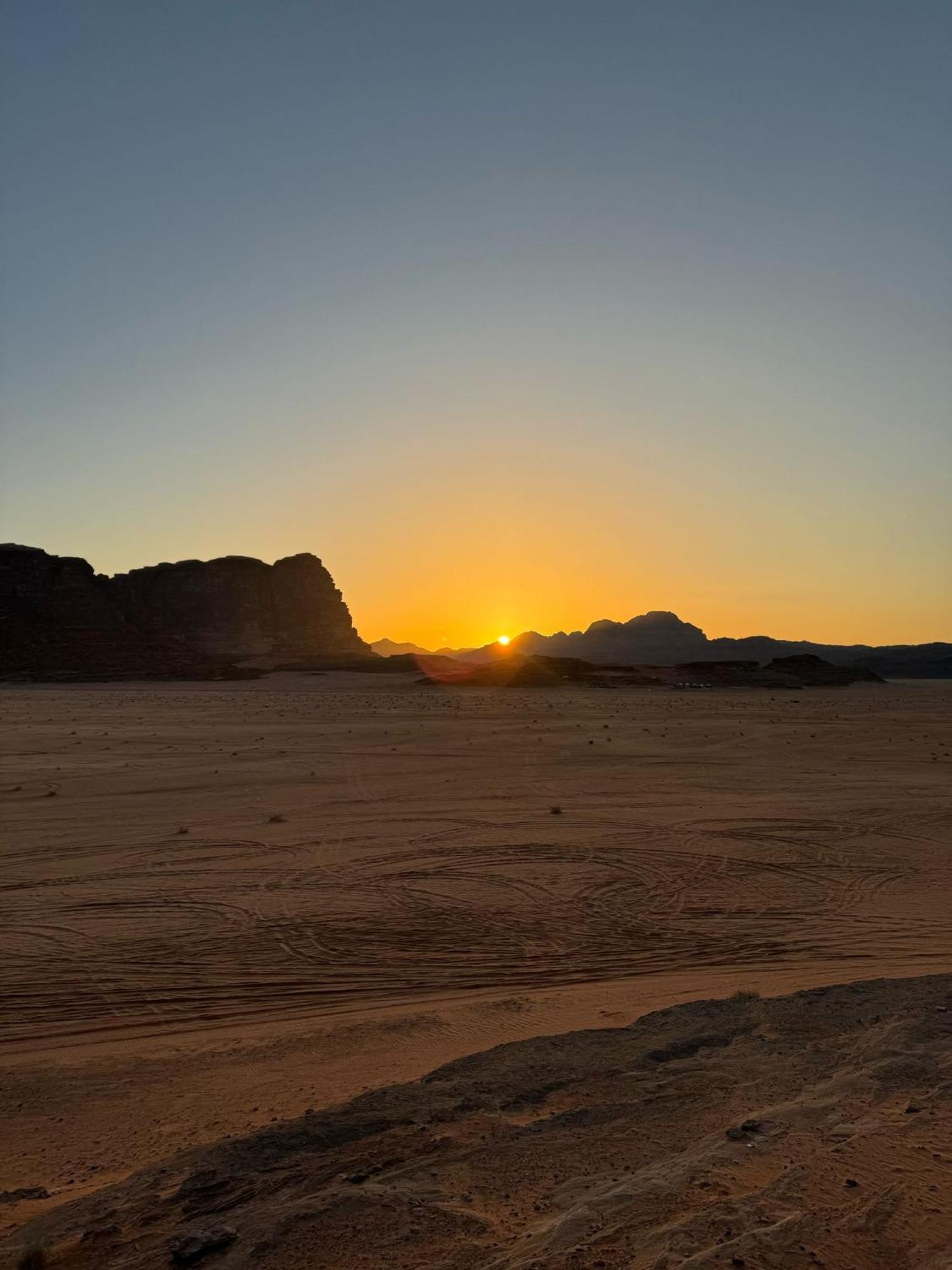 Sunrise Luxury Camp Hotel Wadi Rum Luaran gambar