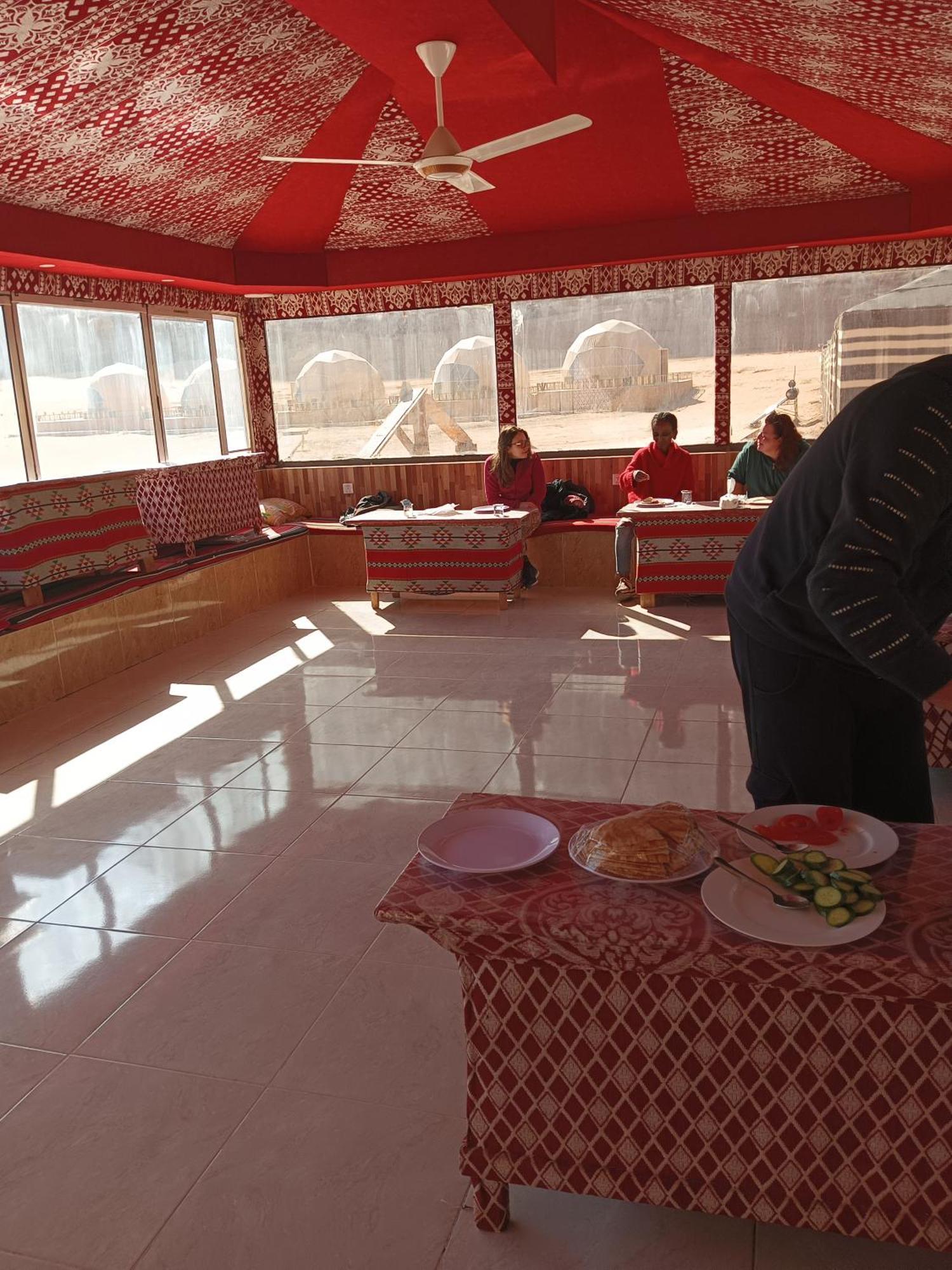 Sunrise Luxury Camp Hotel Wadi Rum Luaran gambar